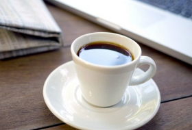 Drinking 3 cups of coffee daily can help prevent Alzheimer`s 